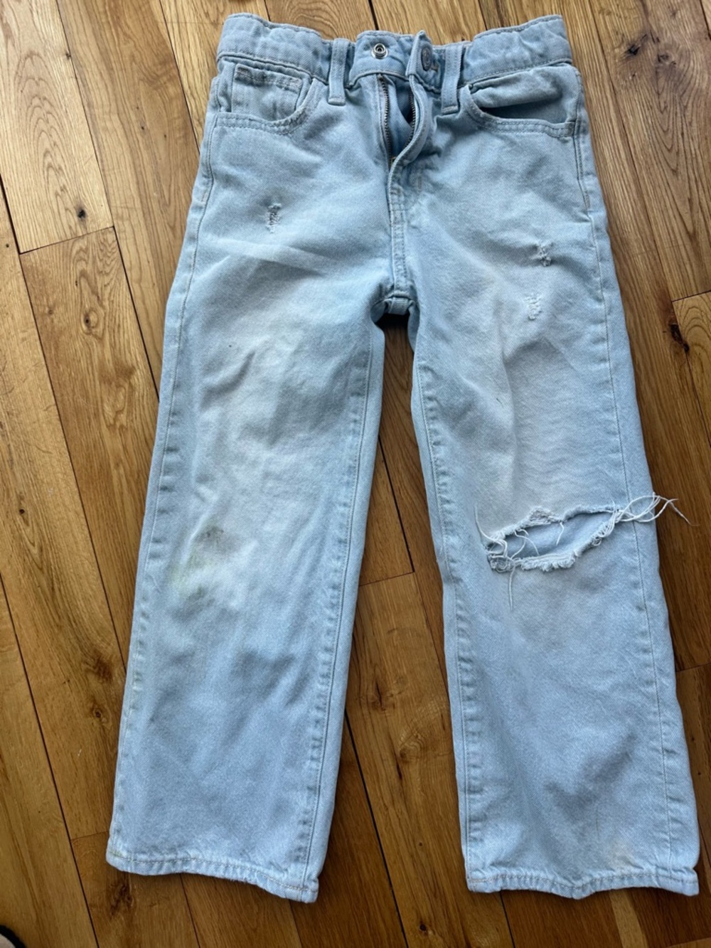 Chloé Girls Pineapple Lace Top & Old Navy Baggy Wide Leg Jeans Set - Picture 6 of 12